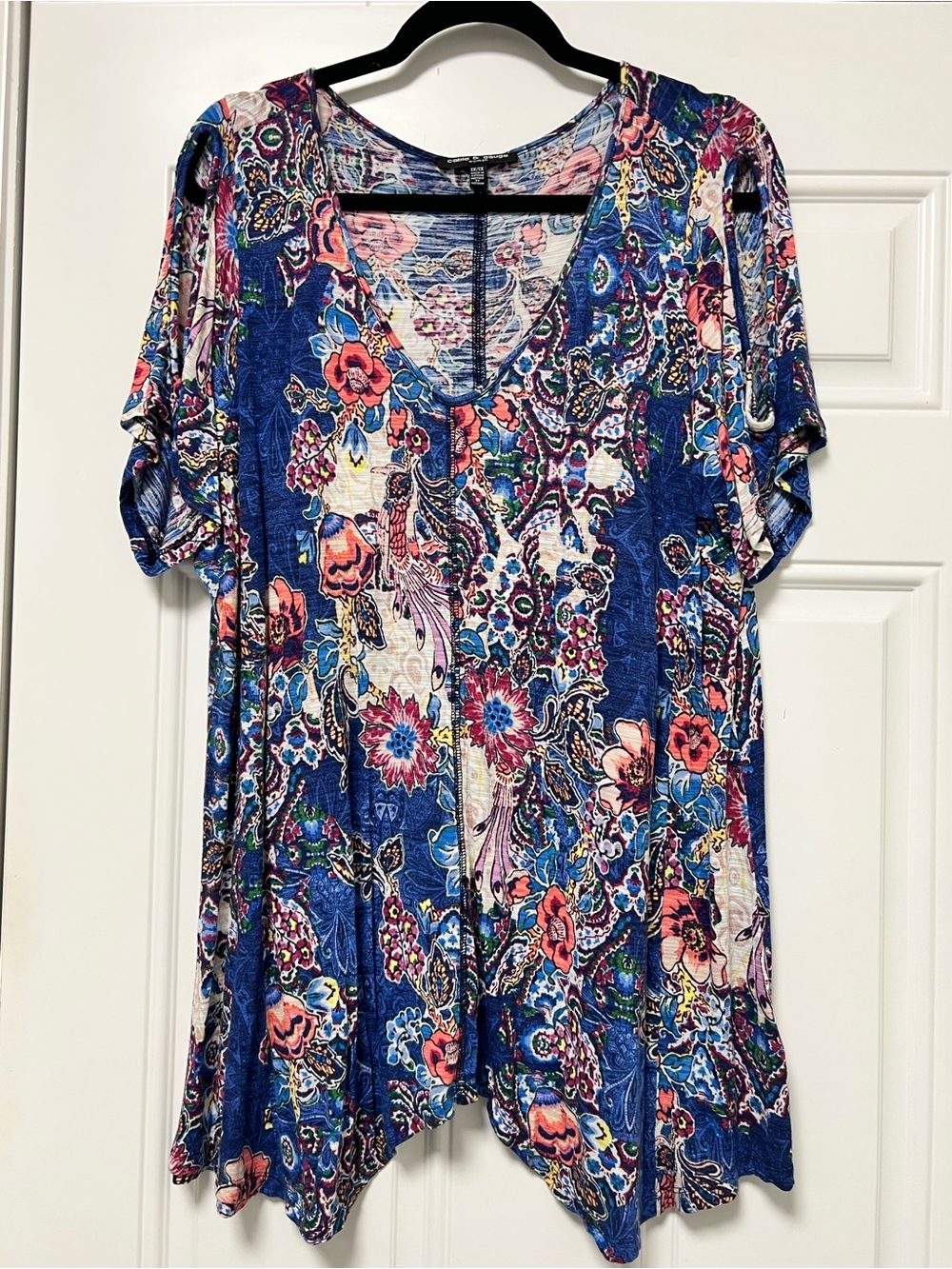 Women's Blue Floral V-Neck Tunic Top